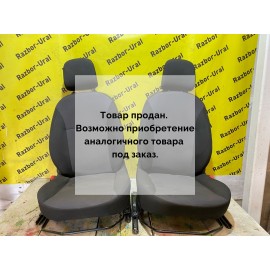 Сиденья передние пара бу Sandero 2 Renault 2013- н.в.