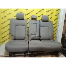 Второй ряд сидений дефект бу Orlando 1 Chevrolet 2011-2018