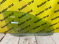 Стекло двери передней правой
