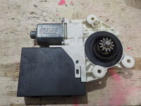Моторчик стеклоподъемника переднего правого