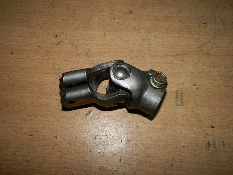 Крестовина рулевого вала