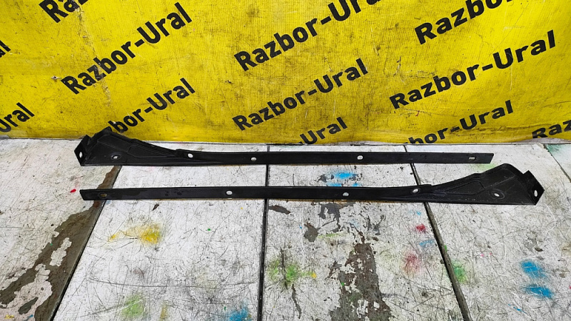 Накладки верхних направляющих пара