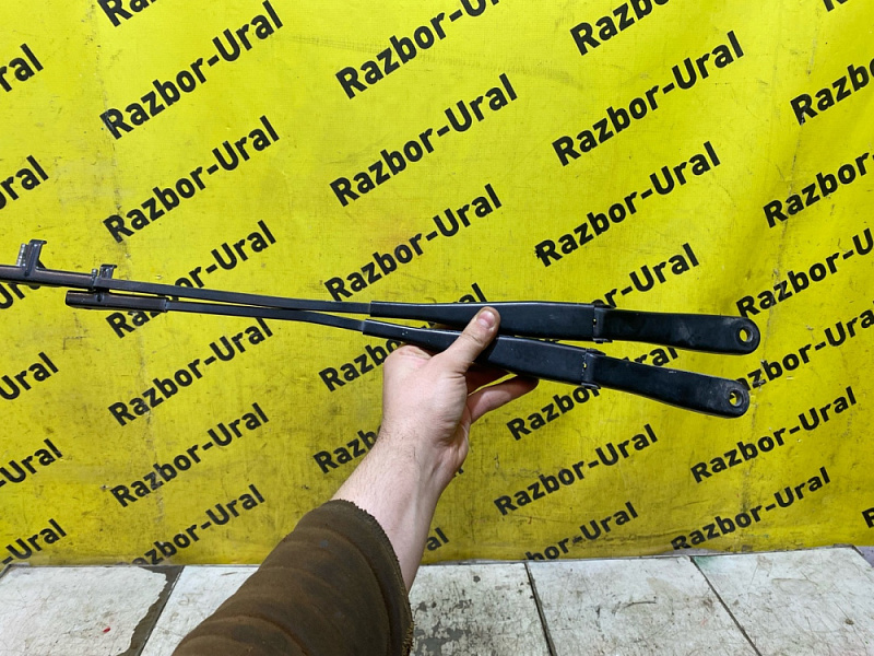 Поводки дворников пара