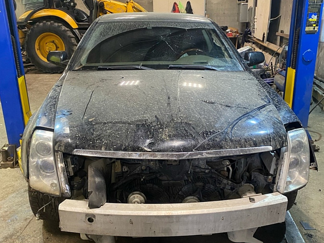 Cadillac STS 2004 - 2001